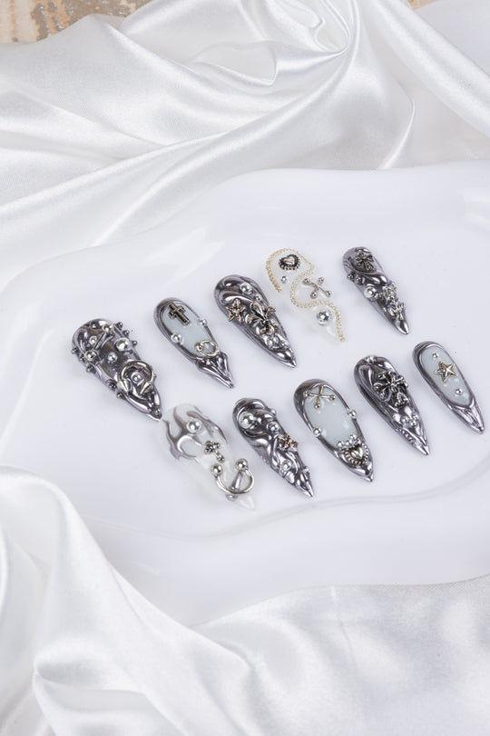 Gothic Silver Glamour